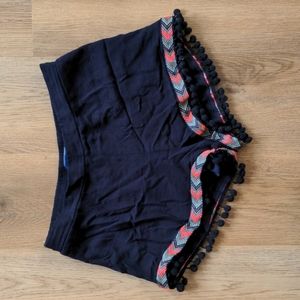 5️⃣for2️⃣0️⃣!! Pom pom fringe Shorts
